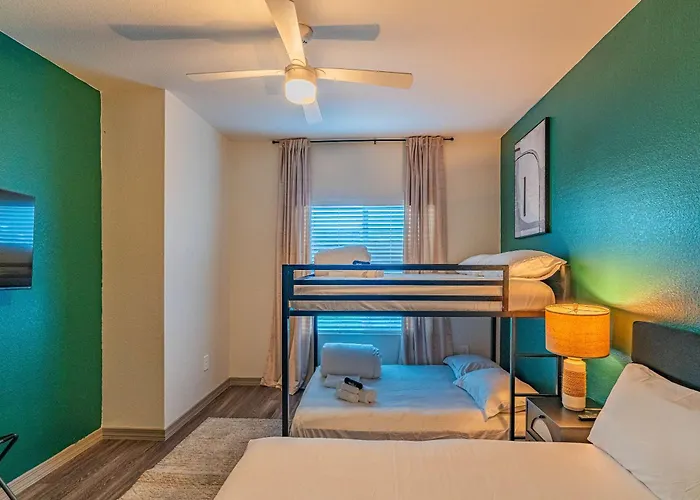 Apartment Near The Stadium With Balconypoolgymwdparking